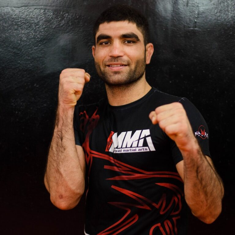 Pakistani MMA Fighter Abbas Khan Defeats Palestine’s Omar Hussain