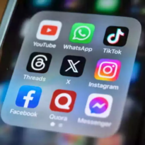 WhatsApp video calls AR