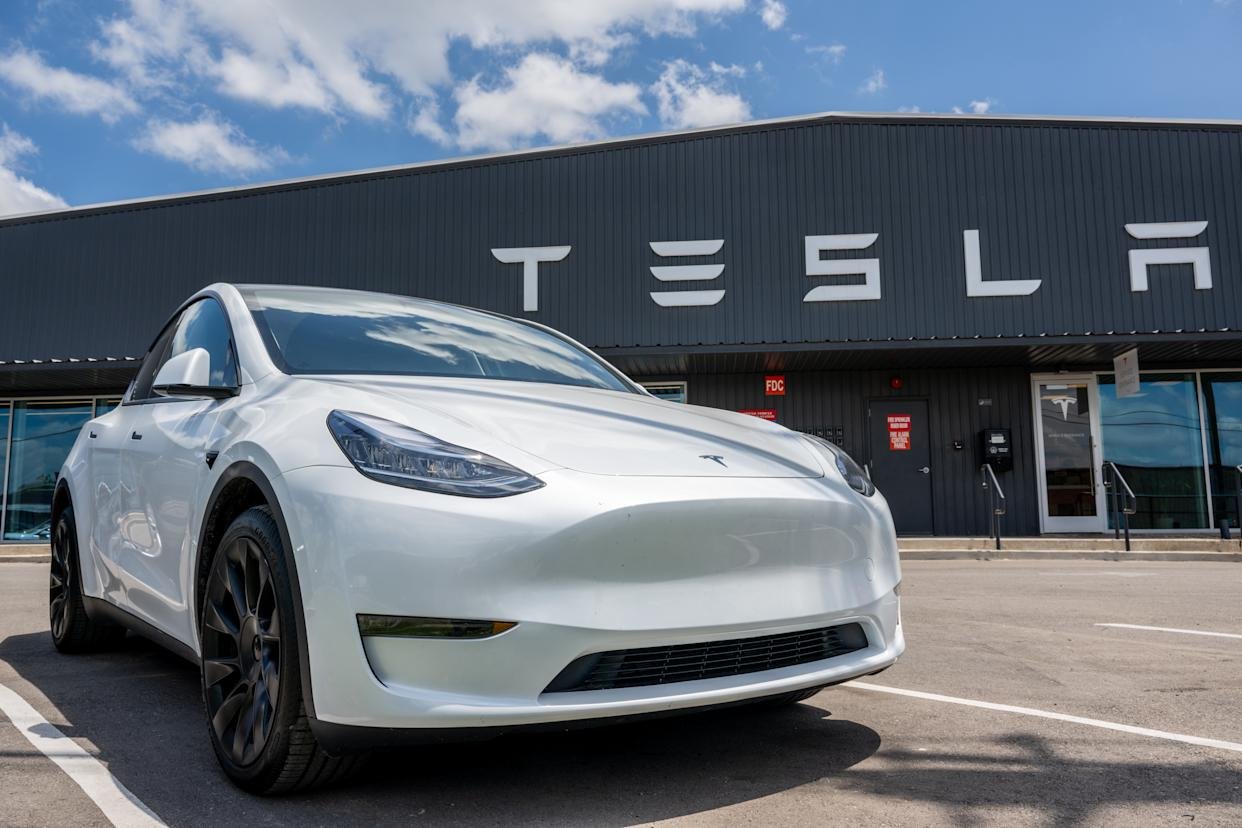 Tesla Autonomous Ride Service