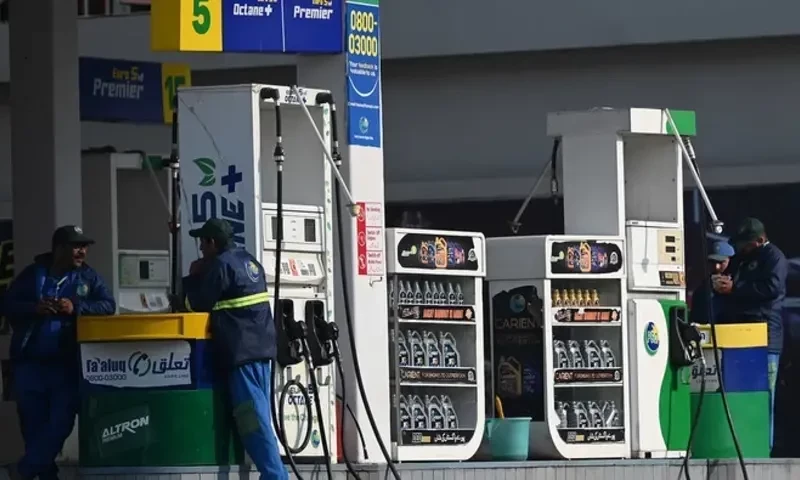 petrol price cut Pakistan