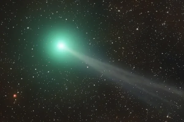 Thousand-Year Green Comet Lemmon