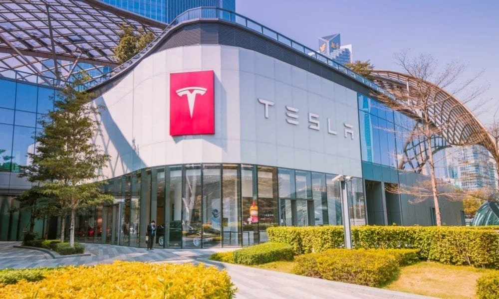 Tesla stock falls China price cuts