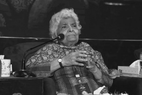 Dr Arfa Sayeda Zehra